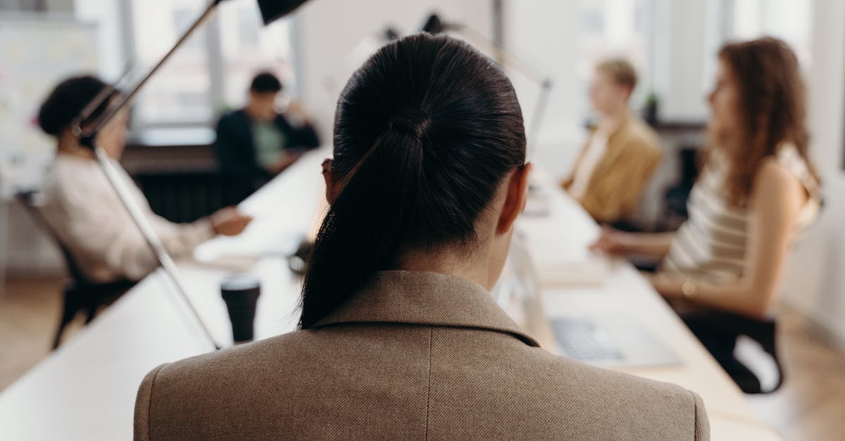 香烟堆积的危害，探究烟草生产厂家的责任